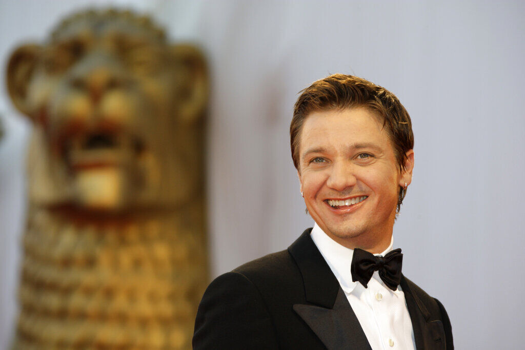2008: Jeremy Renner
